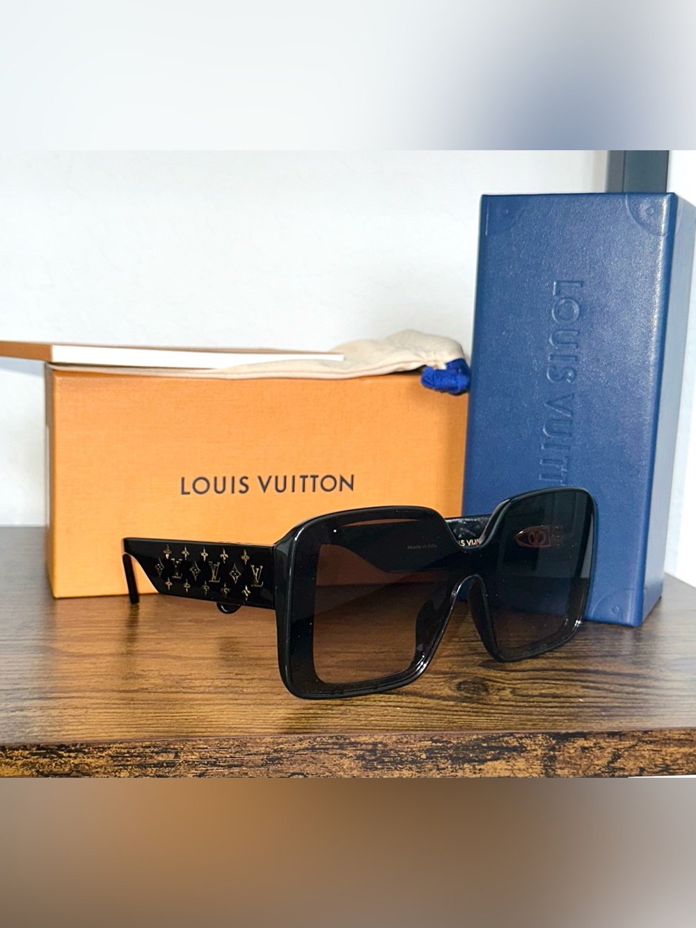 Louis Vuitton Monogram Motif Black Square Gradient Sunglasses